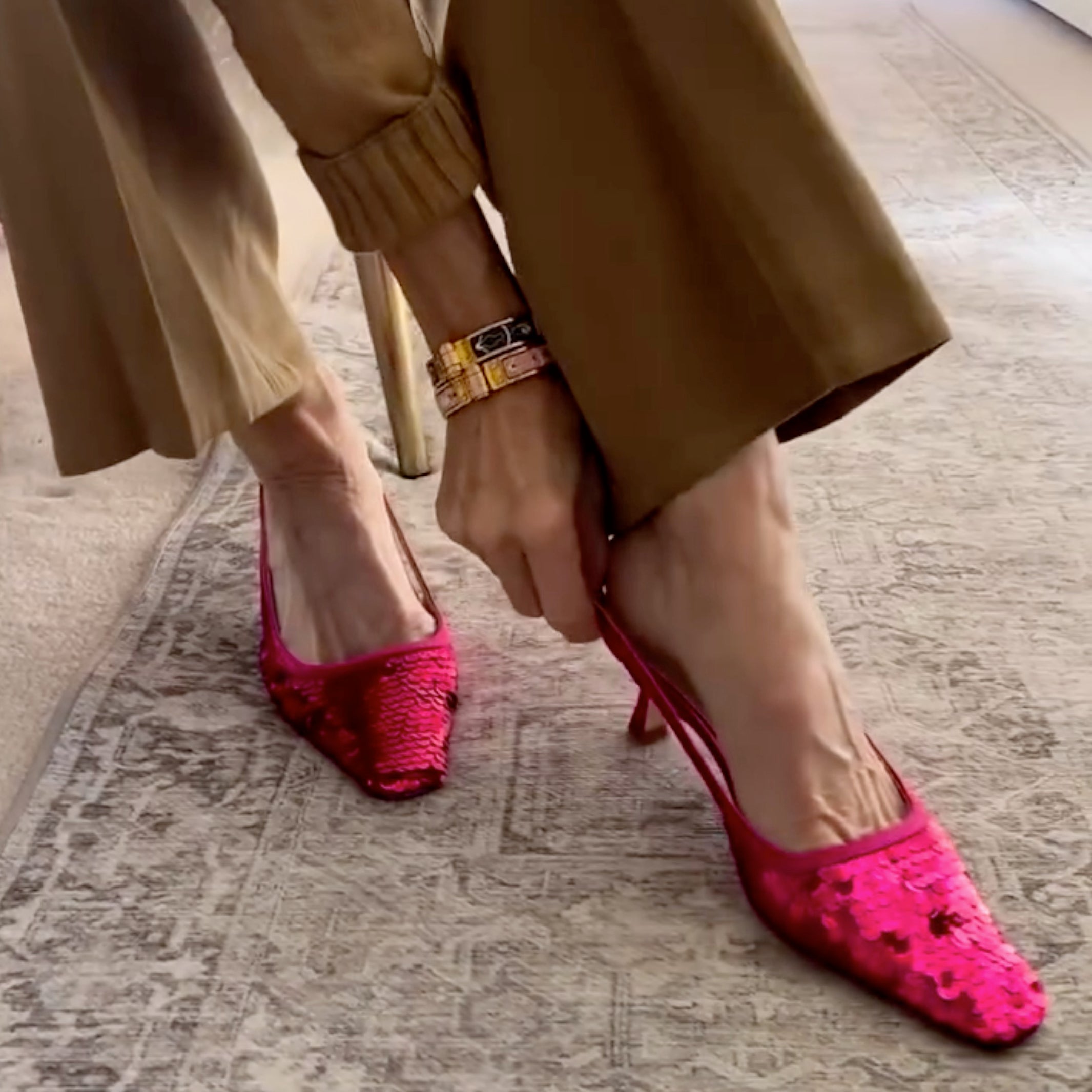 The Comeback Queen: Why Kitten Heels Are the Most Elegant Shoe of the Season