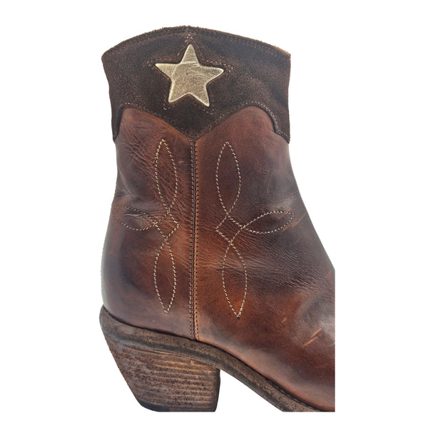 Cognac Leather Pointy Toe Star Ankle Boots