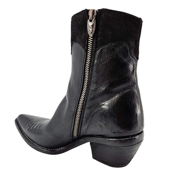 Black leather ankle boot with side zipper, pointy toe and stacked heel