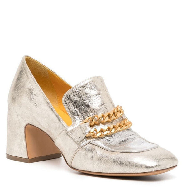Silver high-heeled shoe with gold chain detail on a white background