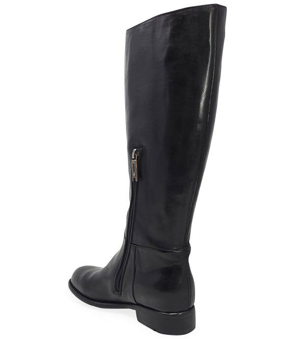 "Knee-high leather boot with structured shaft, rounded toe, and stacked block heel. Designed with minimal stitching and a smooth finish