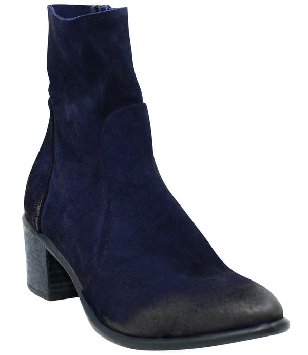 Ankle-height leather boot with a soft sheen finish, block heel, and side zipper closure. Designed with a rounded toe and minimal seam detailing.